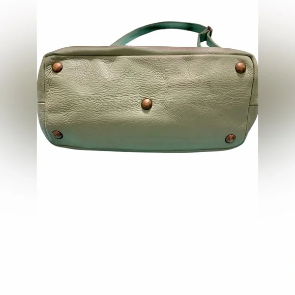 Wanderers Travel Co. “THE BANFF CROSSBODY” - Picture 6 of 8